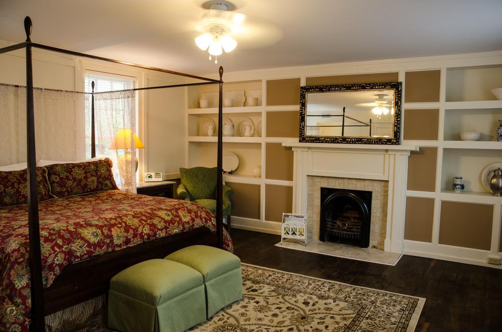 Bourbon Manor Bed & Breakfast Inn Bardstown Phòng bức ảnh